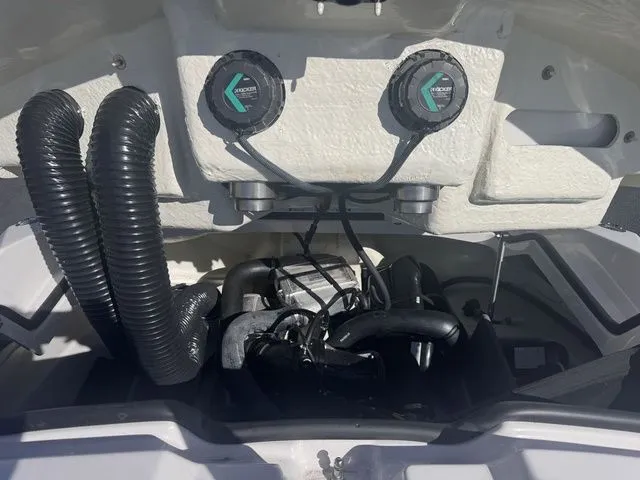 Slide: The Image of Scarab 165H.O. w/250hp, Trailer Only 48hrs 2018 - 20