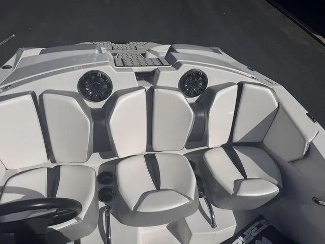 Slide: The Image of Scarab 165H.O. w/250hp, Trailer Only 48hrs 2018 - 24