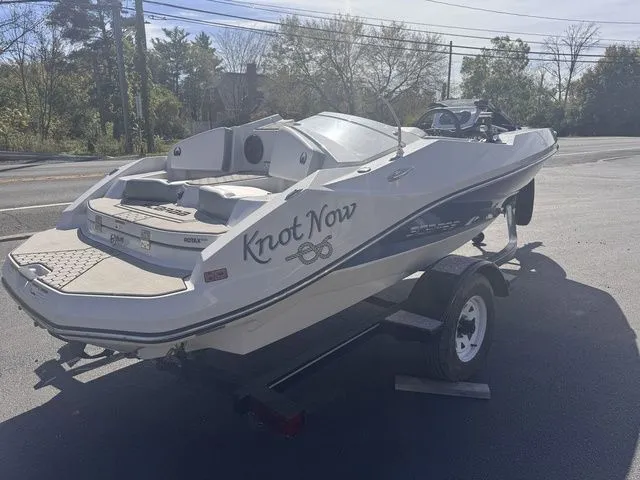 Slide: The Image of Scarab 165H.O. w/250hp, Trailer Only 48hrs 2018 - 4