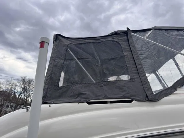 Slide: The Image of Sea Ray 225 Weekender 2004 - 32