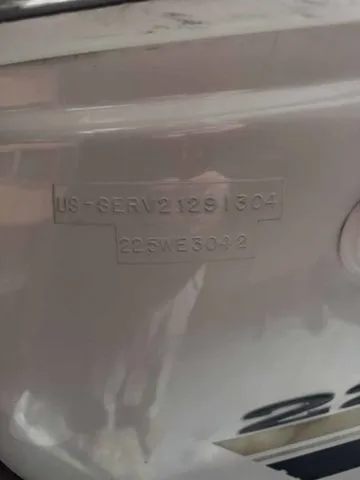 Slide: The Image of Sea Ray 225 Weekender 2004 - 36