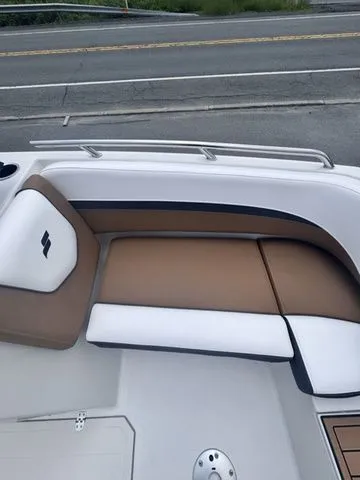 Slide: The Image of Starcraft SVX OB 190 DC OB w/140hp and Trailer 2026 - 24