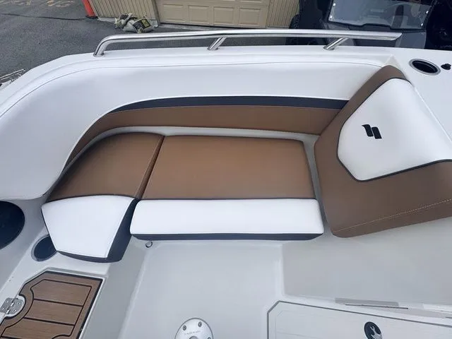 Slide: The Image of Starcraft SVX OB 190 DC OB w/140hp and Trailer 2026 - 25