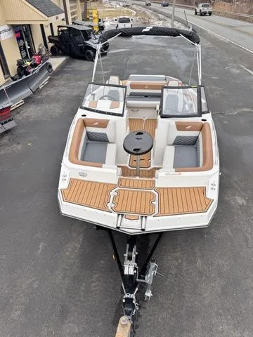 Slide: The Image of Starcraft SVX 210 IO 200hp and Trailer 2026 - 15