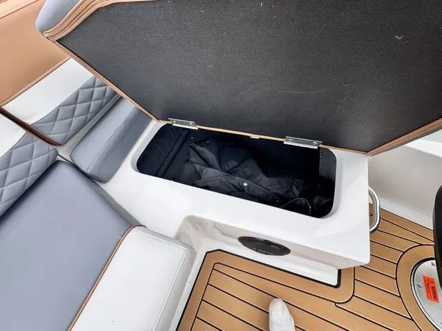 Slide: The Image of Starcraft SVX 210 IO 200hp and Trailer 2026 - 24