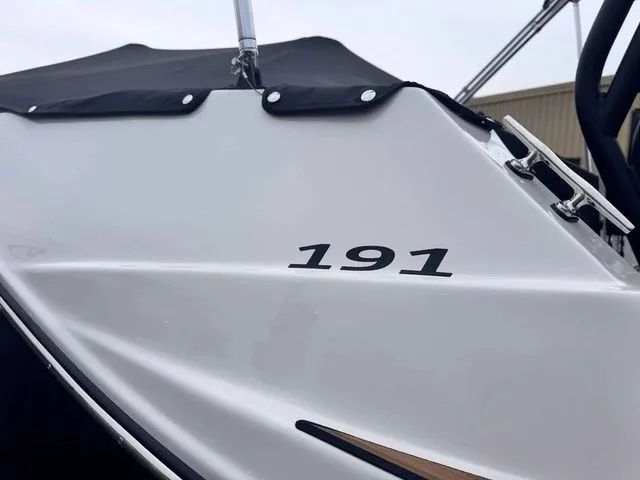 Slide: The Image of Starcraft SVX OB 191 OB w/150hp and Trailer 2026 - 35