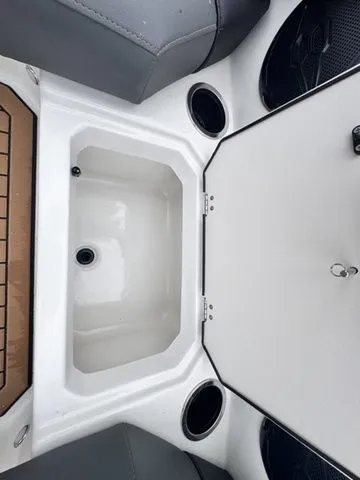 Slide: The Image of Starcraft SVX OB 191 w/150hp and Trailer 2026 - 21