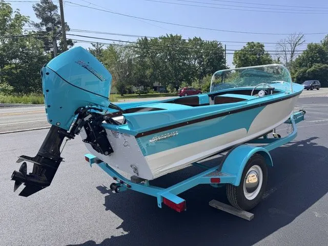 Slide: The Image of Starcraft 57 Ski Champ Includes 25hp and Trailer 2025 - 11