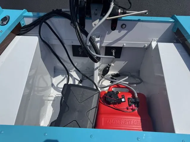 Slide: The Image of Starcraft 57 Ski Champ Includes 25hp and Trailer 2025 - 17