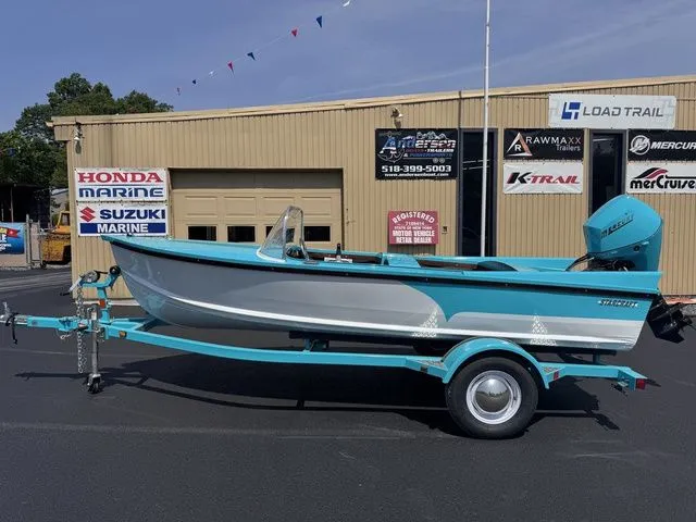 Slide: The Image of Starcraft 57 Ski Champ Includes 25hp and Trailer 2025 - 6