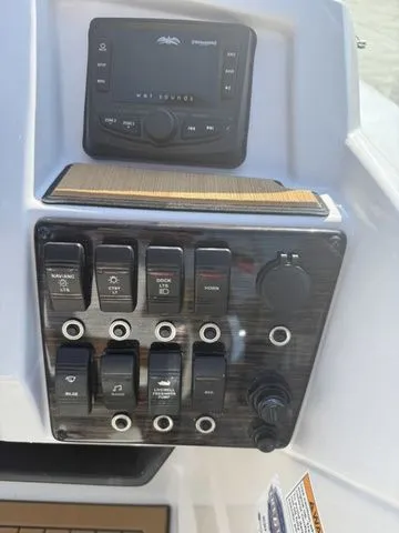 Slide: The Image of Starcraft SVX OB 191 OB w/140hp and Trailer 2026 - 14