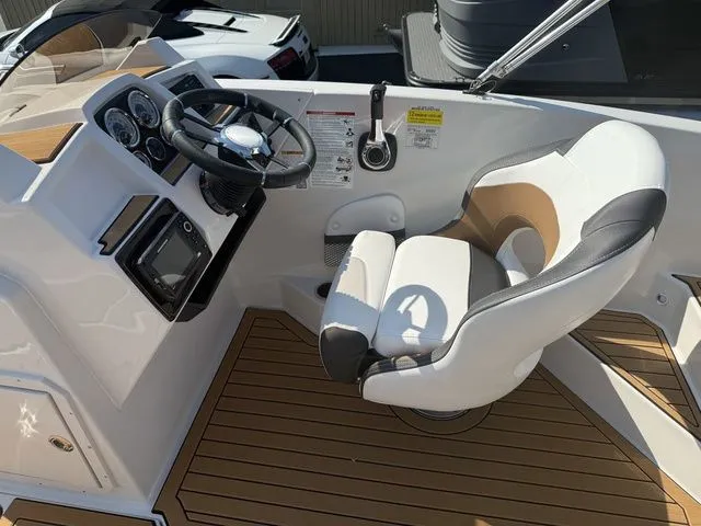 Slide: The Image of Starcraft SVX OB 191 w/140hp and Trailer 2026 - 11