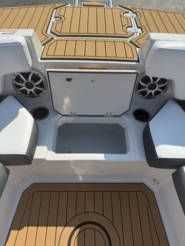 Slide: The Image of Starcraft SVX OB 191 w/140hp and Trailer 2026 - 21