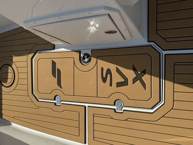 Slide: The Image of Starcraft SVX OB 191 w/140hp and Trailer 2026 - 25