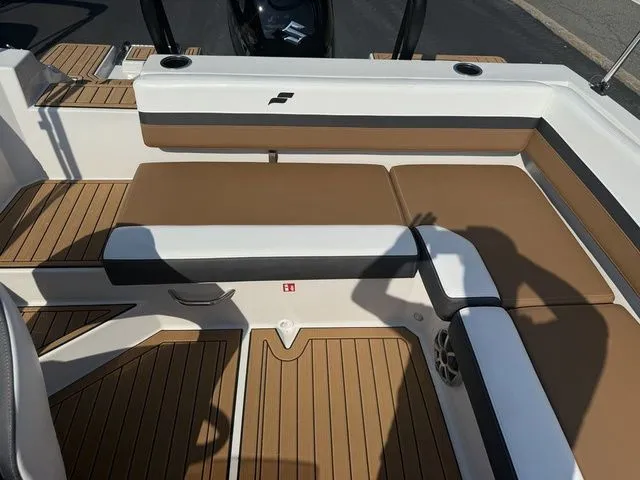 Slide: The Image of Starcraft SVX OB 191 w/140hp and Trailer 2026 - 28