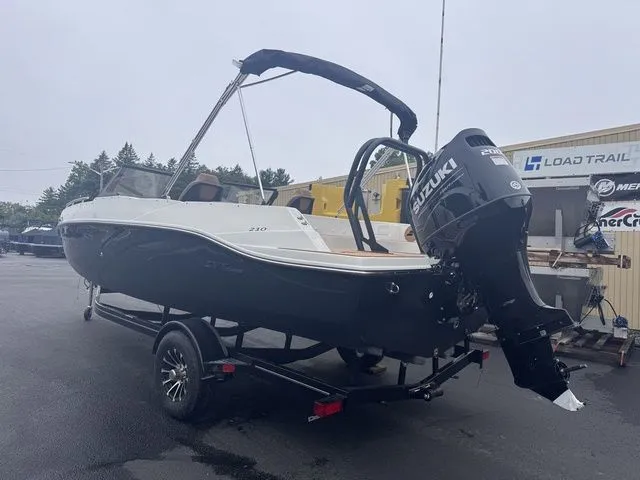 Slide: The Image of Starcraft SVX 210 DC OB w/200hp and Trailer 2026 - 10