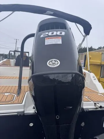 Slide: The Image of Starcraft SVX 210 DC OB w/200hp and Trailer 2026 - 14