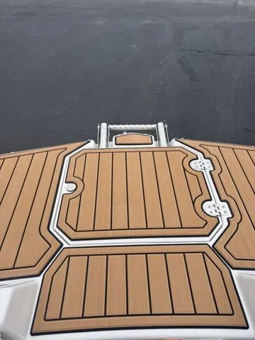 Slide: The Image of Starcraft SVX 210 DC OB w/200hp and Trailer 2026 - 22