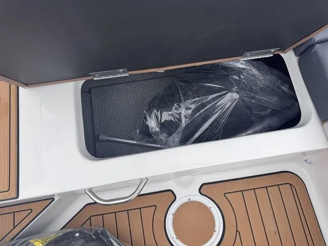 Slide: The Image of Starcraft SVX 210 DC OB w/200hp and Trailer 2026 - 28