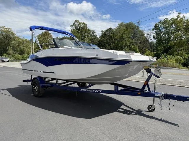 The Image of Starcraft SVX OB 190 DC OB w/140hp and Trailer 2026 - 1