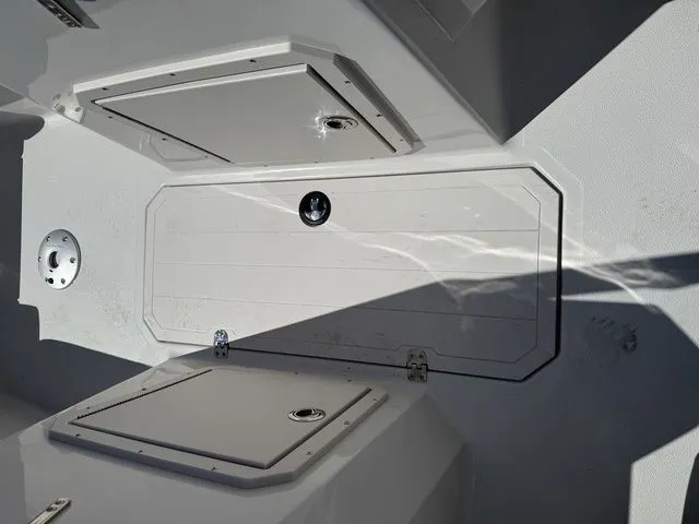 Slide: The Image of Starcraft SVX OB 190 DC OB w/140hp and Trailer 2026 - 29