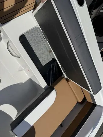 Slide: The Image of Starcraft SVX OB 190 DC OB w/140hp and Trailer 2026 - 32