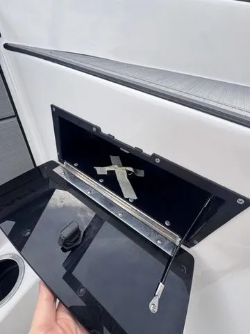 Slide: The Image of Starcraft SVX OB 210 DC OB w/200hp and Trailer 2026 - 23