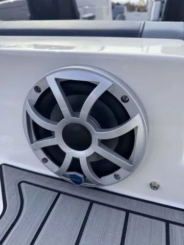 Slide: The Image of Starcraft SVX OB 210 DC OB w/200hp and Trailer 2026 - 40