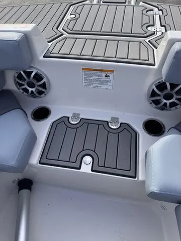 Slide: The Image of Starcraft SVX OB 210 DC OB w/200hp and Trailer 2026 - 42