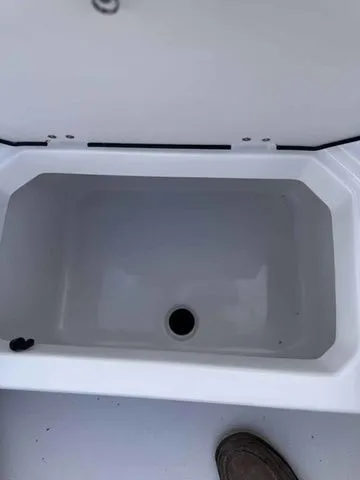 Slide: The Image of Starcraft SVX OB 210 DC OB w/200hp and Trailer 2026 - 43