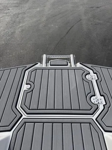 Slide: The Image of Starcraft SVX OB 210 DC OB w/200hp and Trailer 2026 - 44