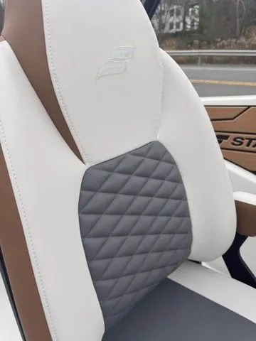 Slide: The Image of Starcraft SVX OB 230 DC OB w/250hp and Trailer 2026 - 33