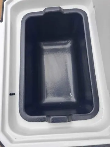 Slide: The Image of Starcraft SVX OB 230 DC OB w/250hp and Trailer 2026 - 35