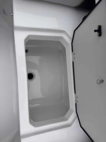 Slide: The Image of Starcraft SVX OB 230 DC OB w/250hp and Trailer 2026 - 42