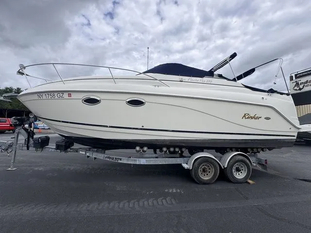 The Image of Rinker Fiesta Vee 270 2005 - 1