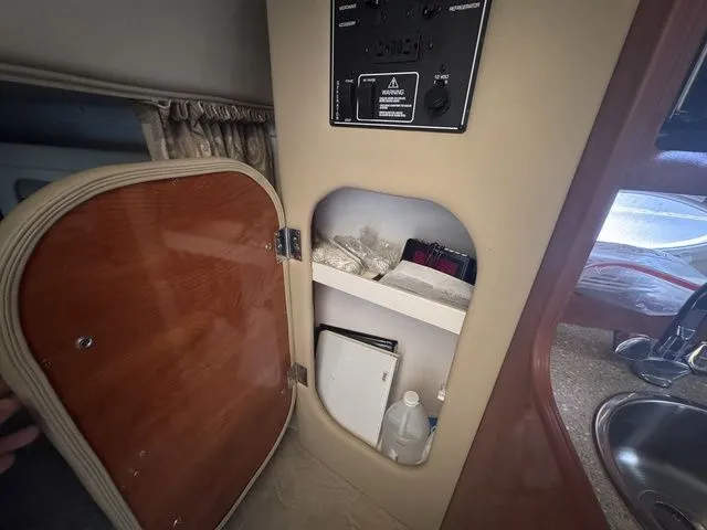 Slide: The Image of Rinker Fiesta Vee 270 2005 - 14