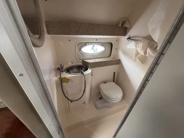 Slide: The Image of Rinker Fiesta Vee 270 2005 - 15