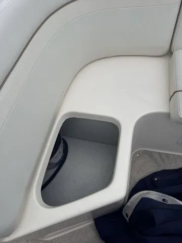 Slide: The Image of Rinker Fiesta Vee 270 2005 - 25