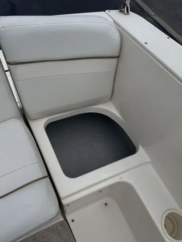 Slide: The Image of Rinker Fiesta Vee 270 2005 - 26