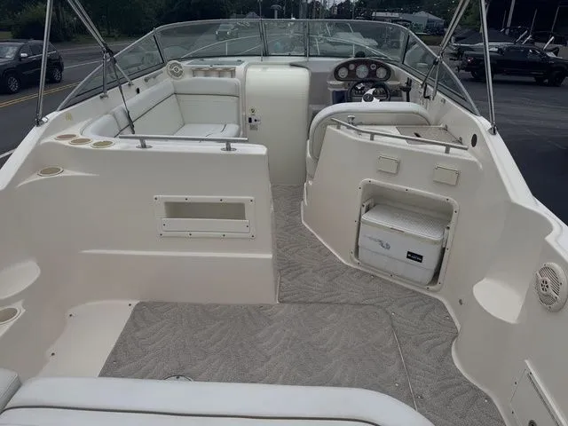 Slide: The Image of Rinker Fiesta Vee 270 2005 - 3