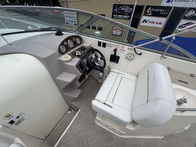 Slide: The Image of Rinker Fiesta Vee 270 2005 - 6