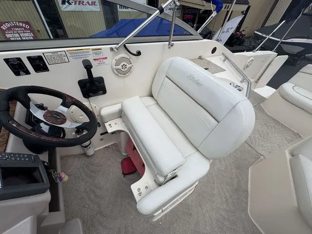 Slide: The Image of Rinker Fiesta Vee 270 2005 - 9