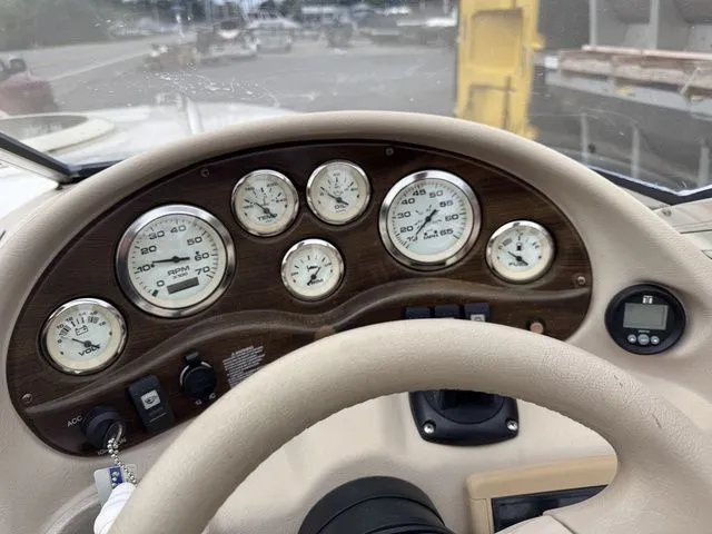 Slide: The Image of Stingray 200CS/CX 2002 - 11