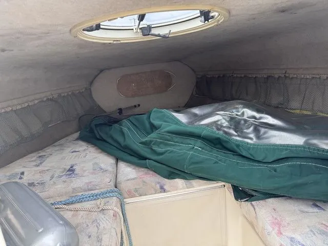 Slide: The Image of Stingray 200CS/CX 2002 - 14