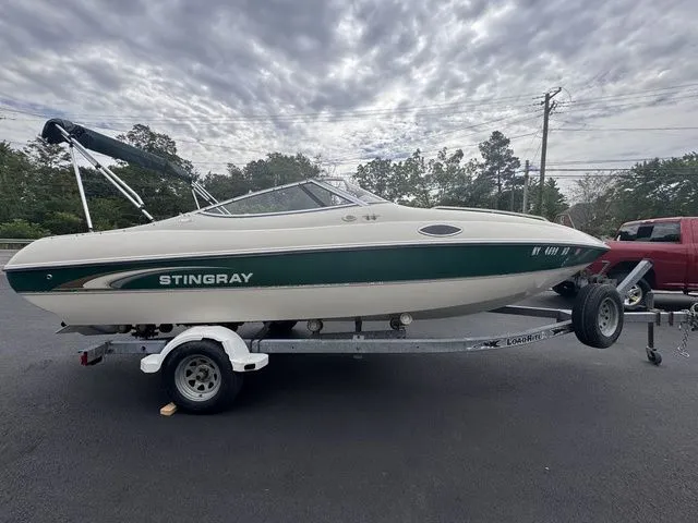 Slide: The Image of Stingray 200CS/CX 2002 - 6