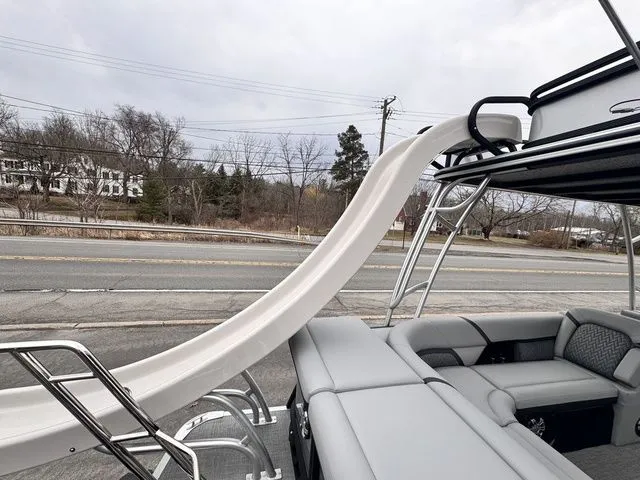 Slide: The Image of Crest Caribbean 250 Double-Decker Tri-Toon w/250hp, Trai 2026 - 21