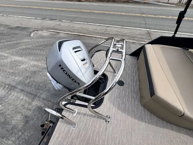 Slide: The Image of Starcraft EXS 1 Q DH Tri-Toon Includes 140hp and Trailer 2026 - 14