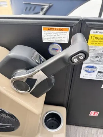 Slide: The Image of Starcraft EXS 1 Q DH Tri-Toon Includes 140hp and Trailer 2026 - 23