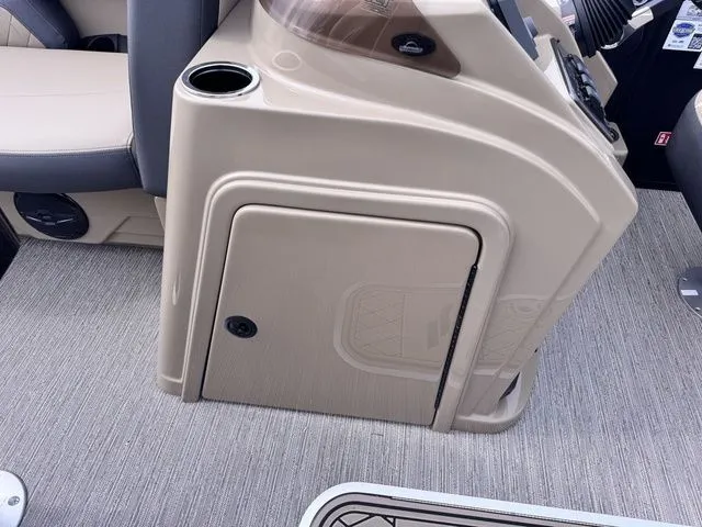 Slide: The Image of Starcraft EXS 1 Q DH Tri-Toon Includes 140hp and Trailer 2026 - 31