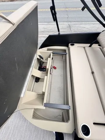 Slide: The Image of Starcraft EXS 1 Q DH Tri-Toon Includes 140hp and Trailer 2026 - 36